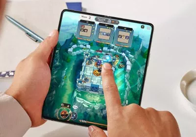 samsung galaxy fold galaxy flip smartphone opinion foldable hands-on galaxy unpacked