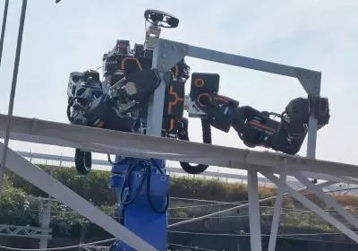 japan gundam-style robots railways